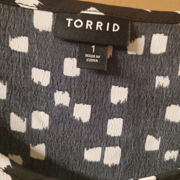 Torrid Black and White Patterned Blouse - Picture 2 of 4